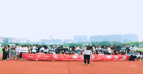 B@35C{OT1%XY~W20`YWF]OM